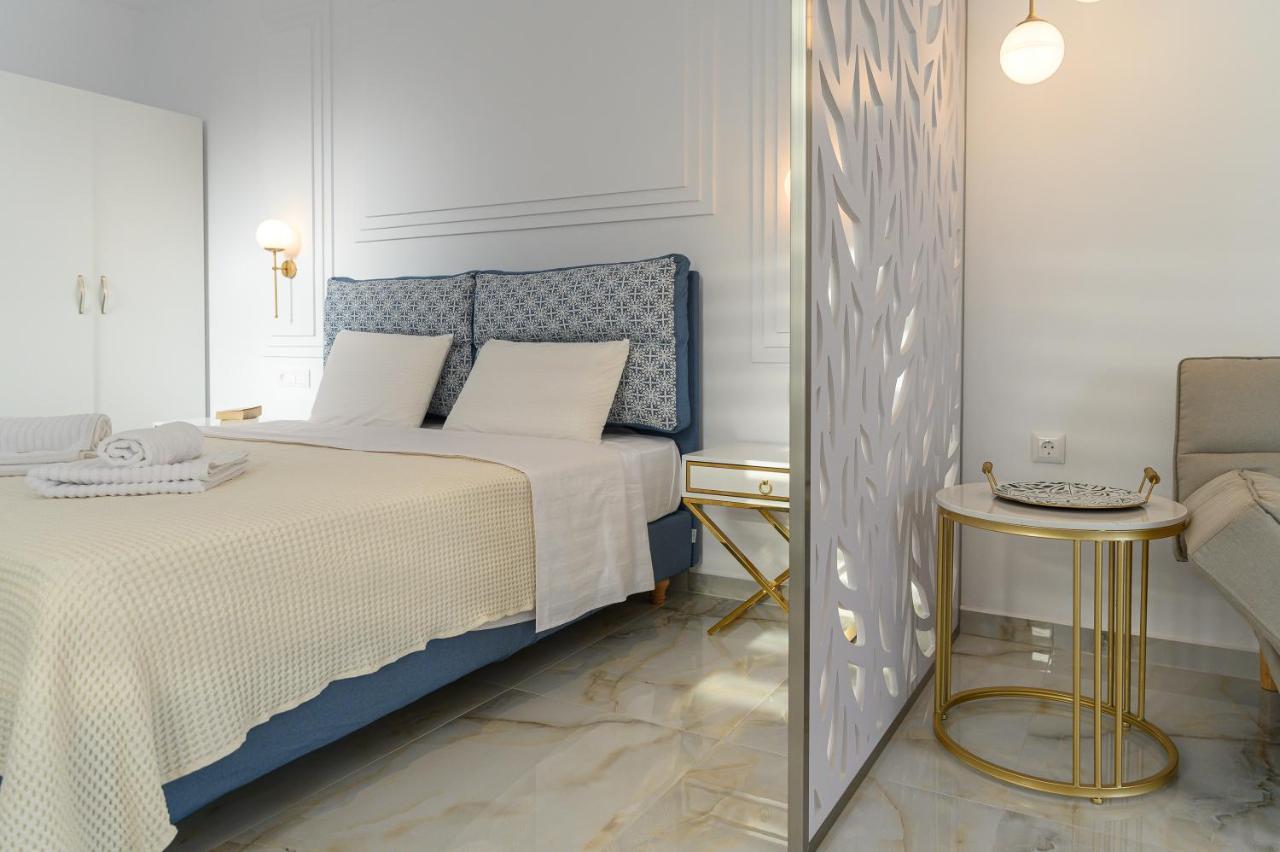 Dionisos Suites Lixouri Exterior photo